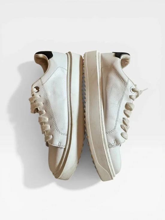 Steve Madden Catcher White Platform Lace up Sneaker  Black Heel Accent Sz 7.5 - Picture 5 of 10